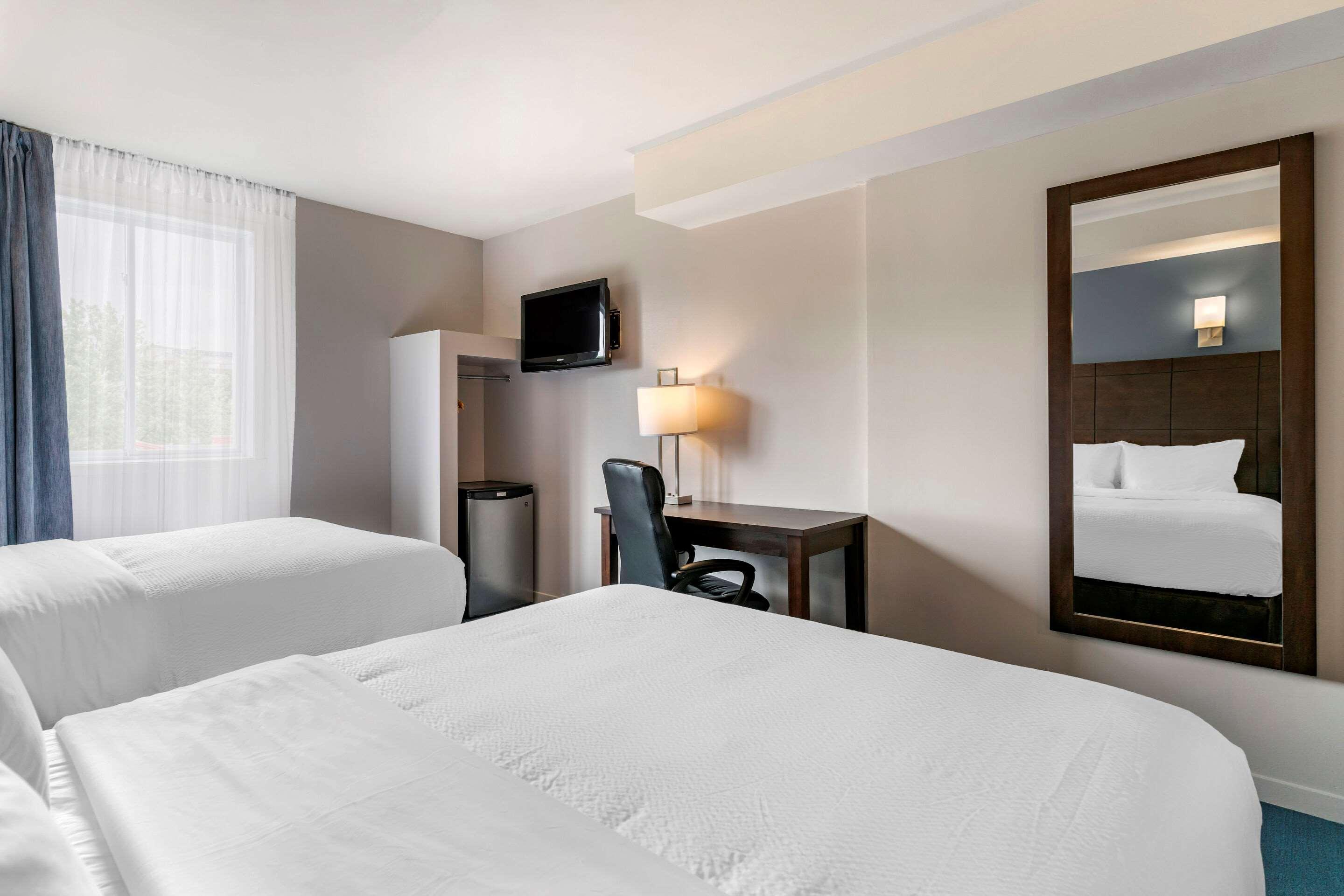 Econo Lodge Montréal Eksteriør billede