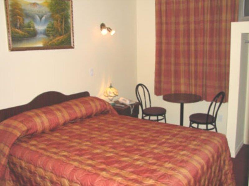 Econo Lodge Montréal Værelse billede