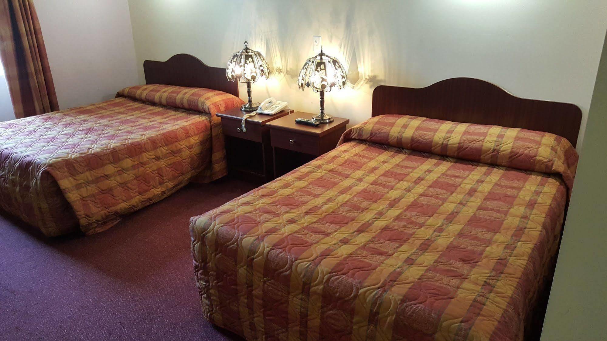 Econo Lodge Montréal Eksteriør billede