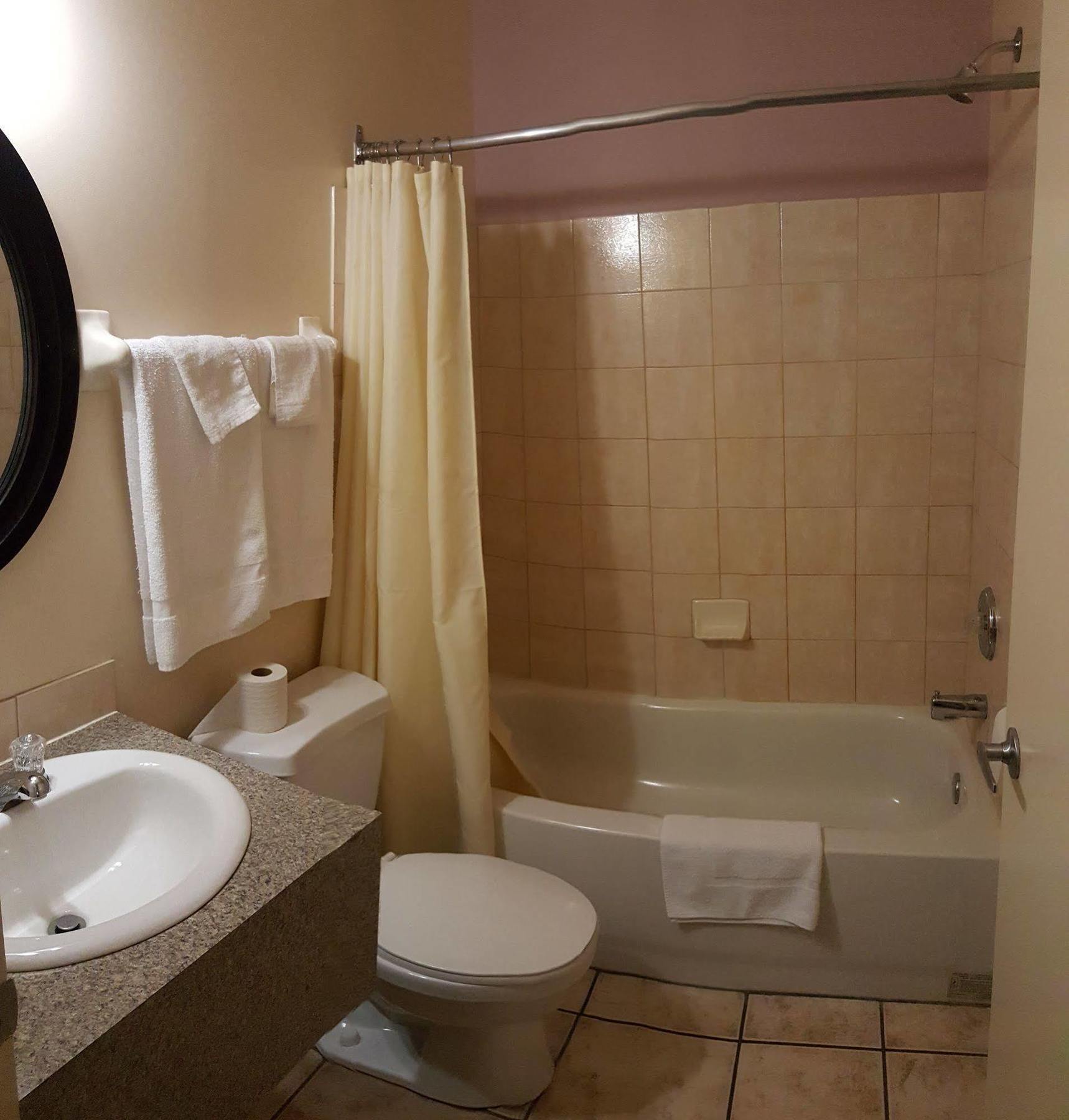 Econo Lodge Montréal Eksteriør billede