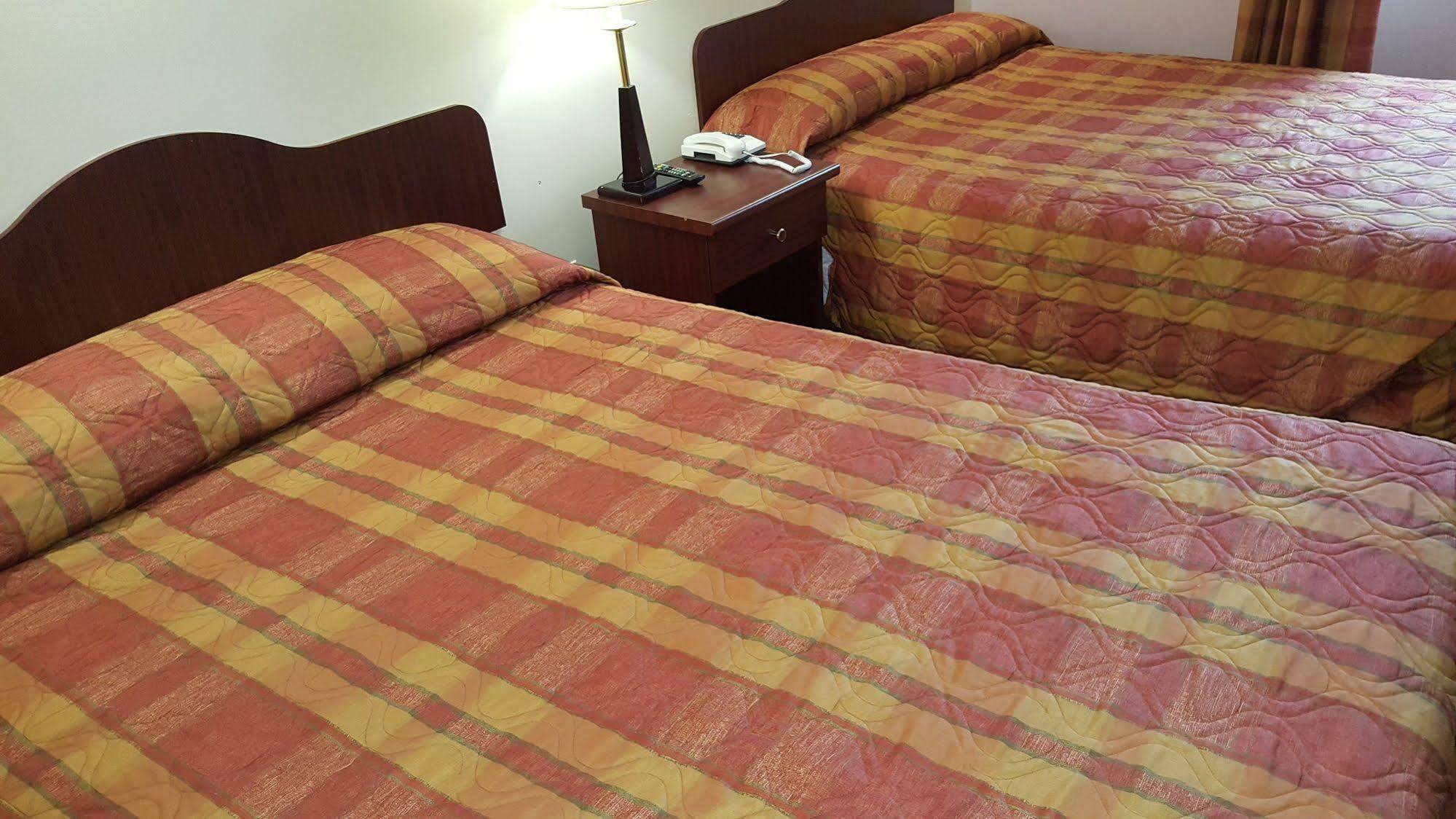Econo Lodge Montréal Eksteriør billede