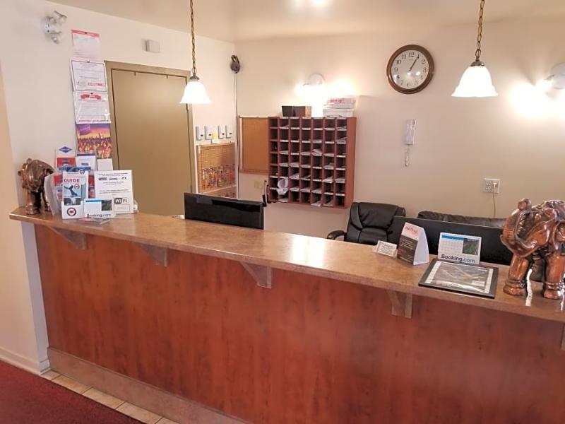 Econo Lodge Montréal Eksteriør billede